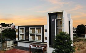 Lexus Inn